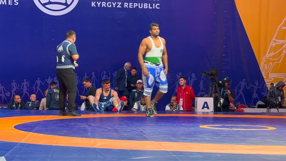 Pakistani wrestler competing in Pehalwani